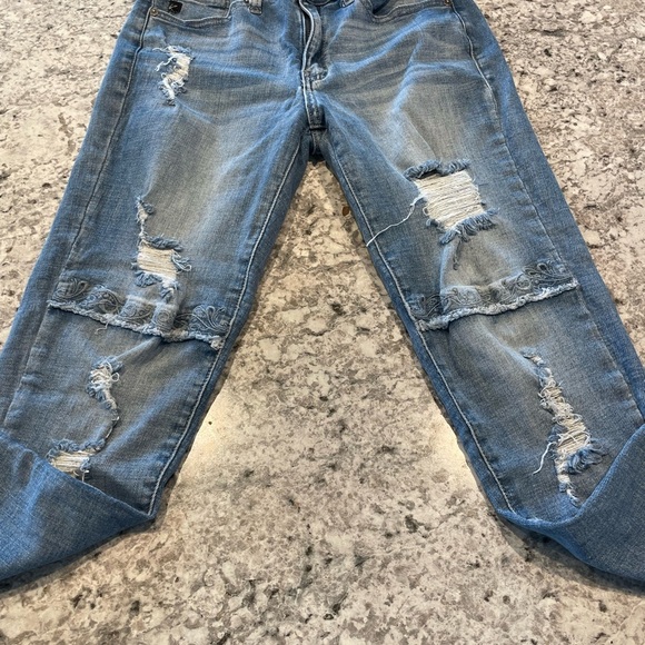 KanCan Distressed Blue Jeans size 5/26 - Picture 1 of 4